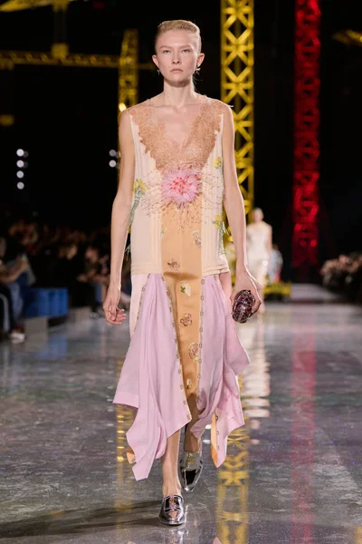 Look 20